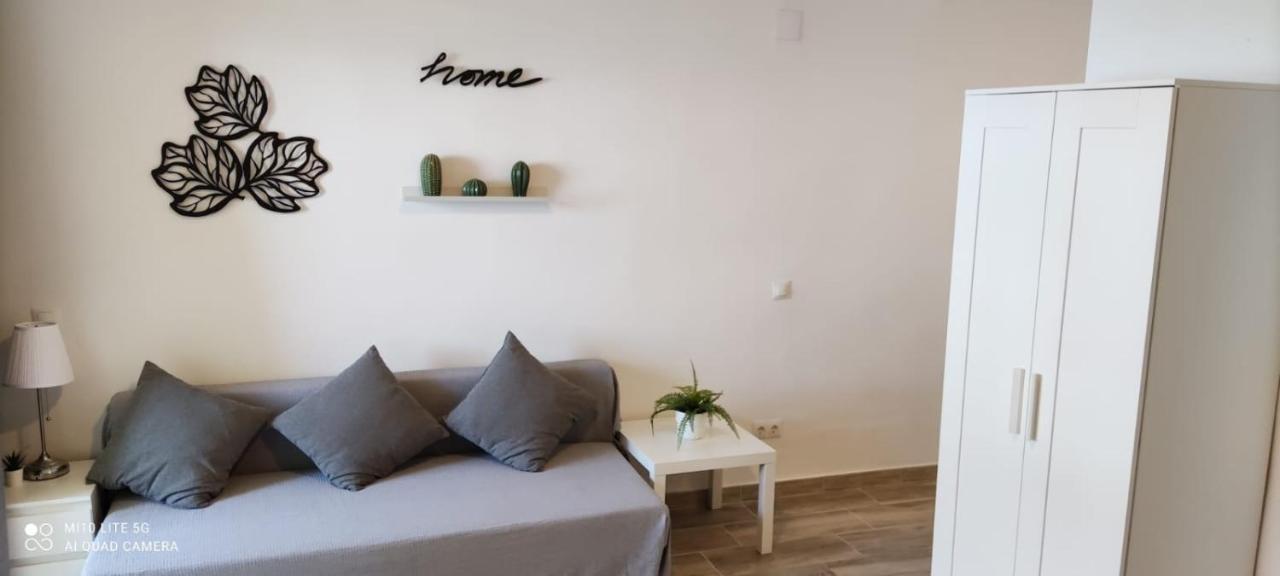 Estudio En Benalbeach, Vistas Mar, Primera Linea Playa ベナルマデナ エクステリア 写真